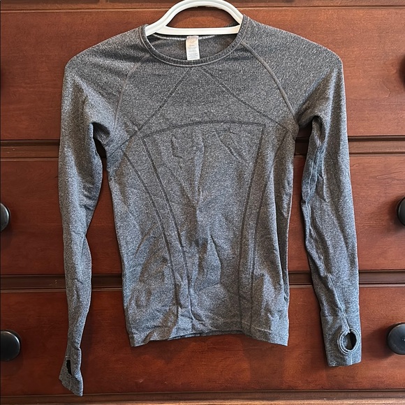 Ivivva Gray Long Sleeve Kids Top - Picture 1 of 5